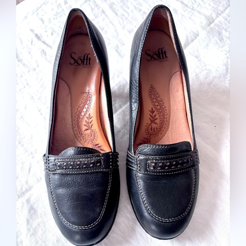 Women’s Sofft Size 9M Black Leather Pumps